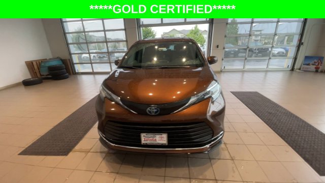 Certified 2022 Toyota Sienna XLE FWD image 5