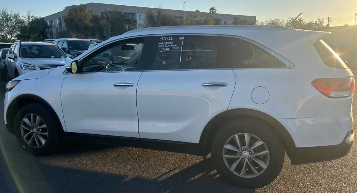 Used 2018 Kia Sorento FWD V6 image 7