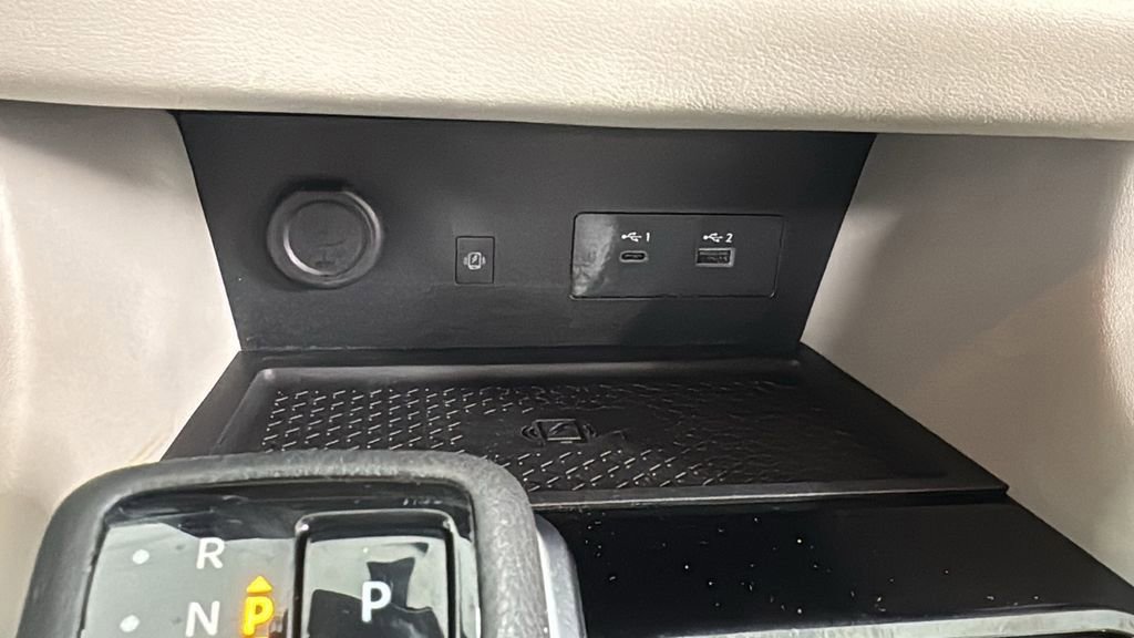 Used 2025 Nissan Pathfinder SL image 30