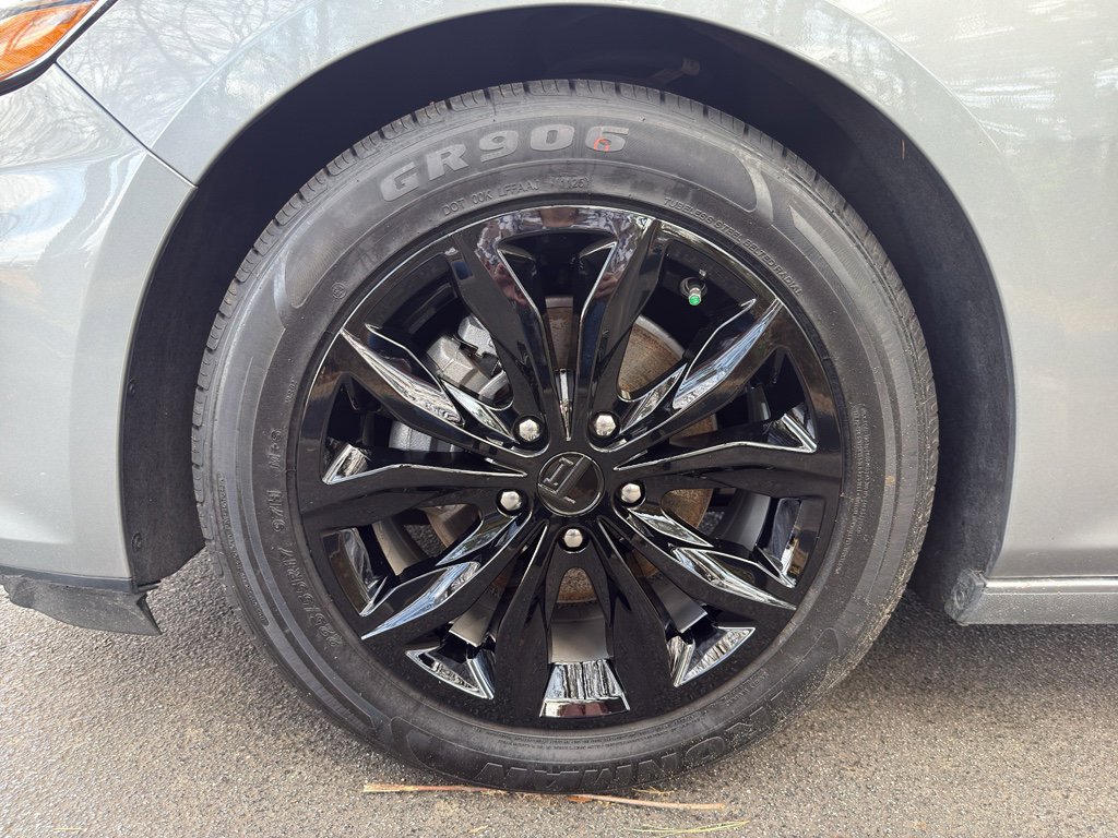 Used 2024 Chevrolet Malibu LT image 31