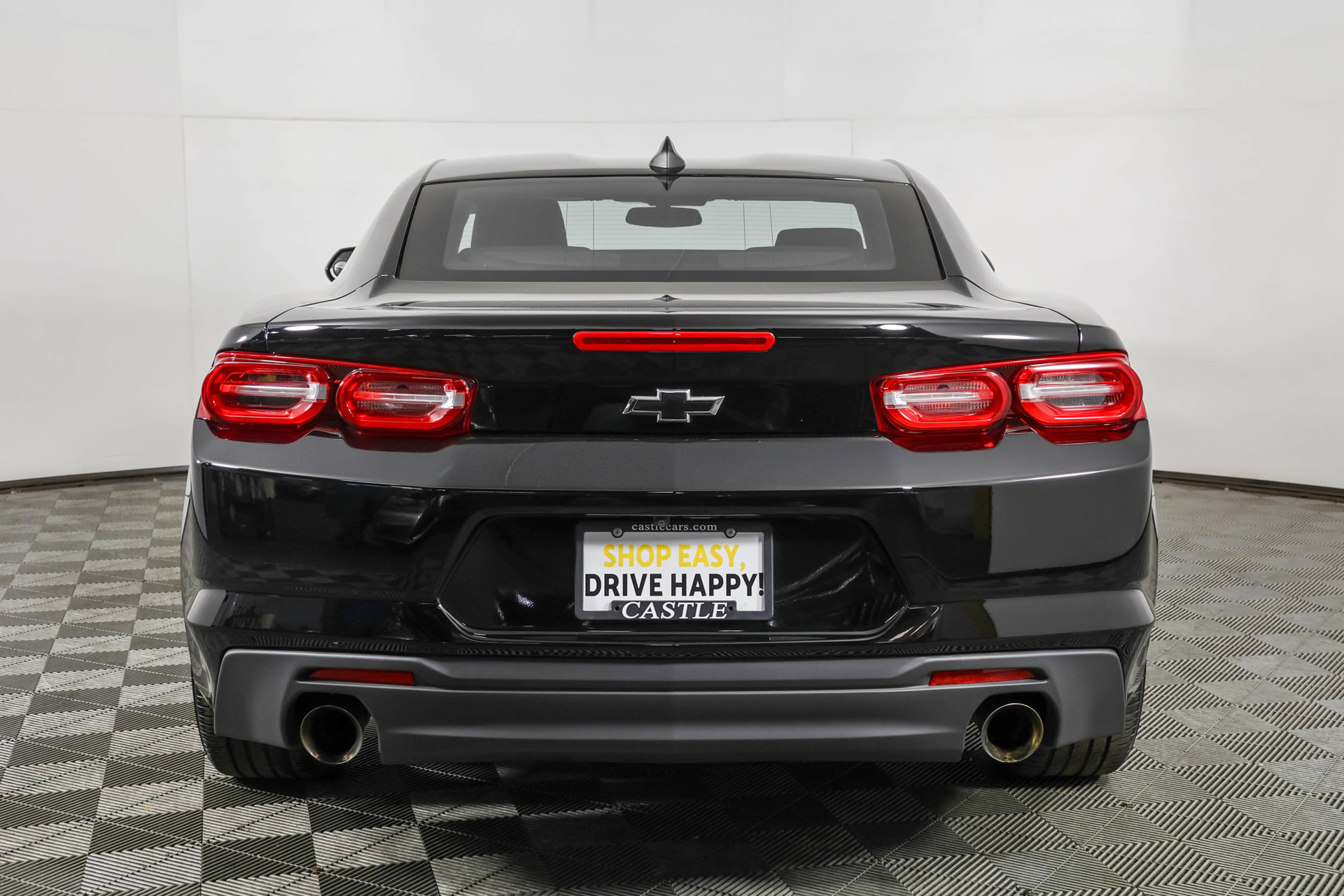 Used 2023 Chevrolet Camaro LT RWD image 16