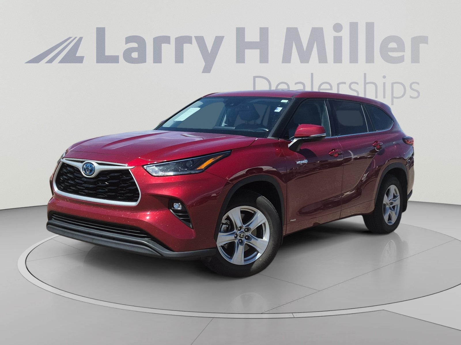 Used 2021 Toyota Highlander LE