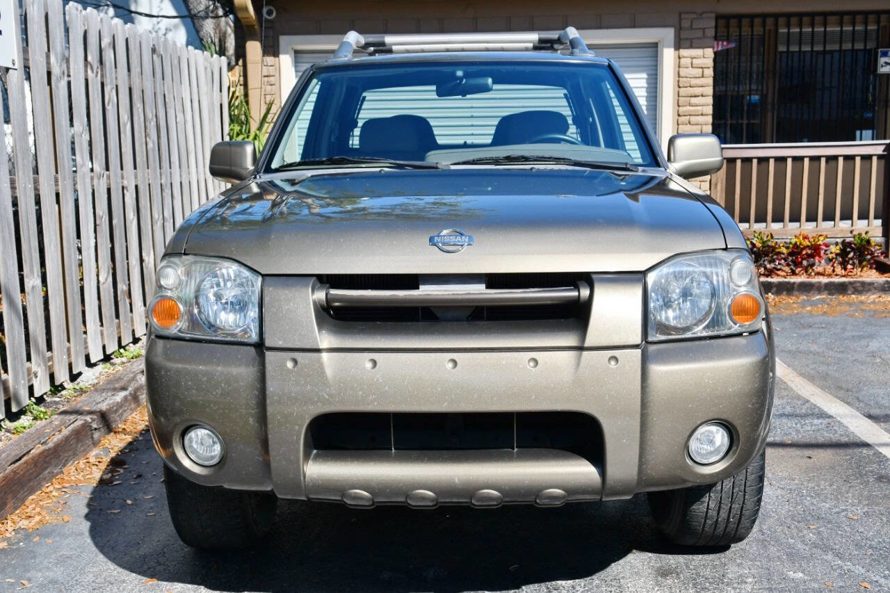 Used 2001 Nissan Frontier SE image 3