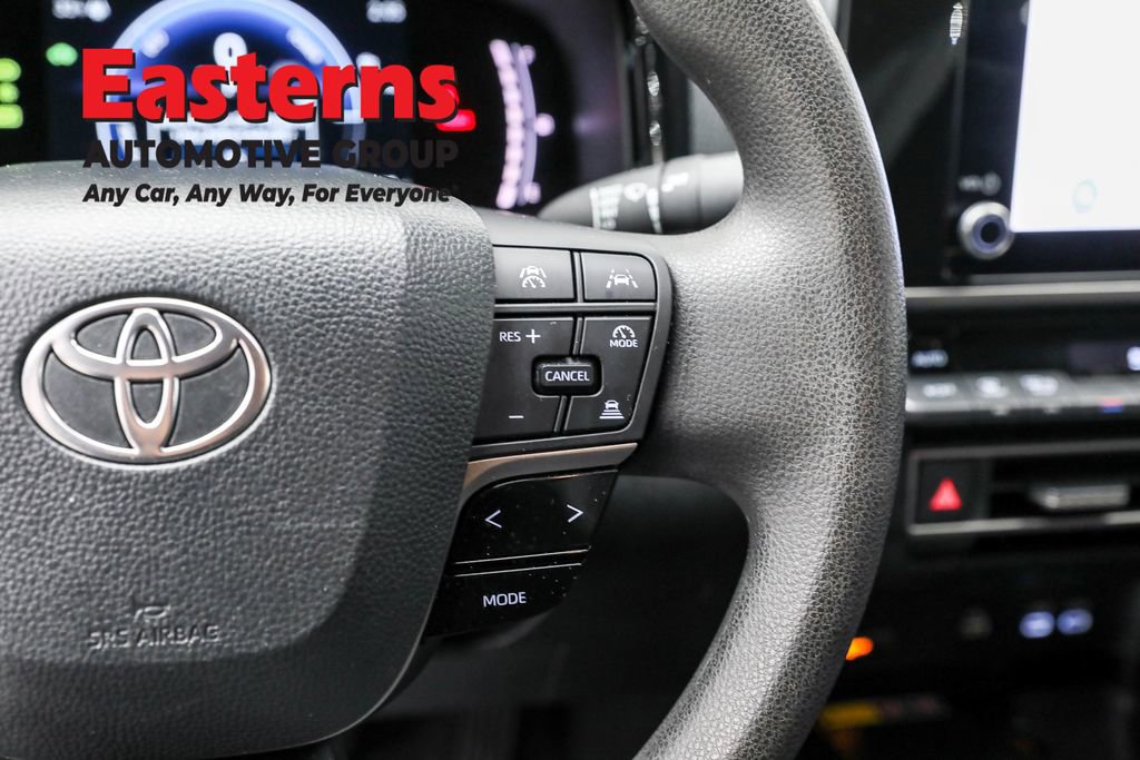 Used 2025 Toyota Camry LE FWD image 16
