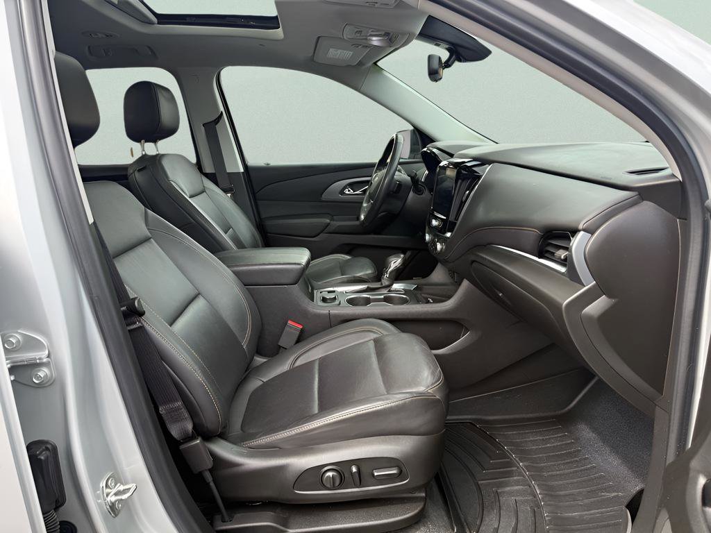 Used 2021 Chevrolet Traverse Premier w/ Redline Edition image 33