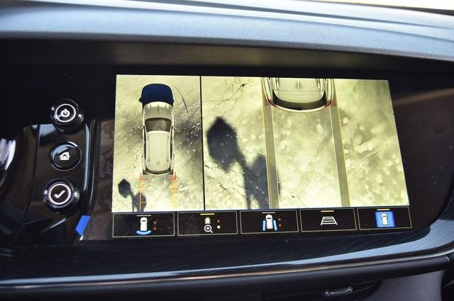 Used 2022 Buick Envision Essence w/ Technology Package I image 14