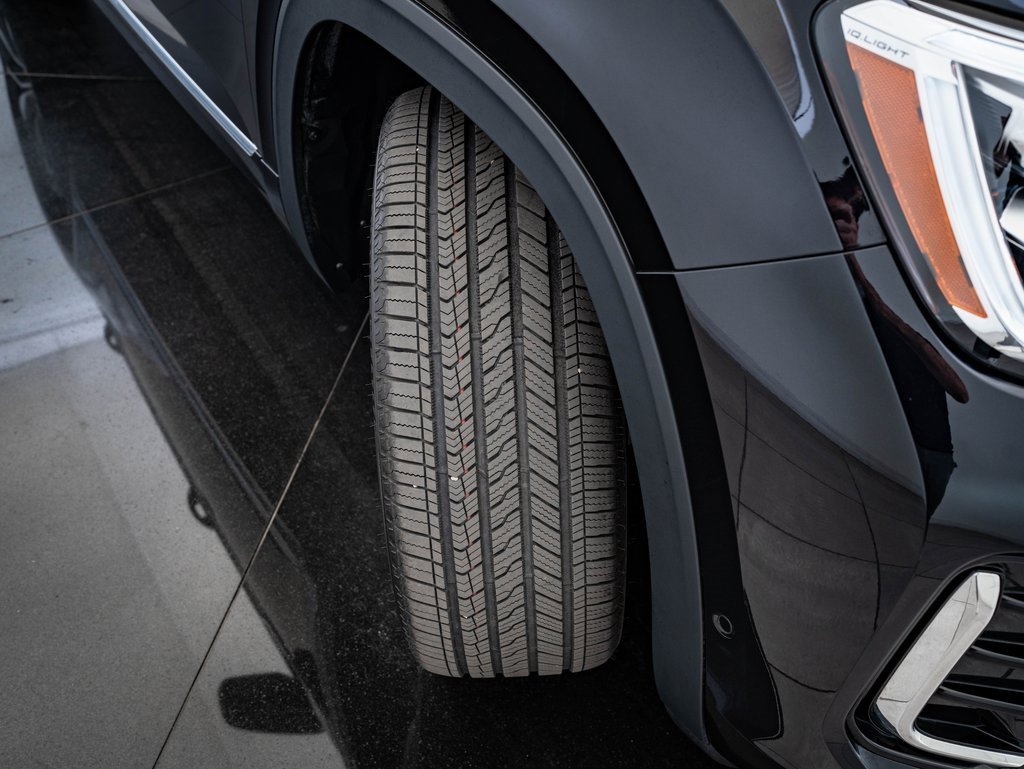 Used 2025 Volkswagen Atlas SEL Premium R-Line image 55