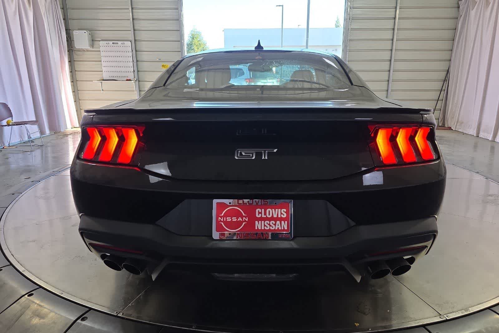 Used 2025 Ford Mustang GT Premium RWD image 8