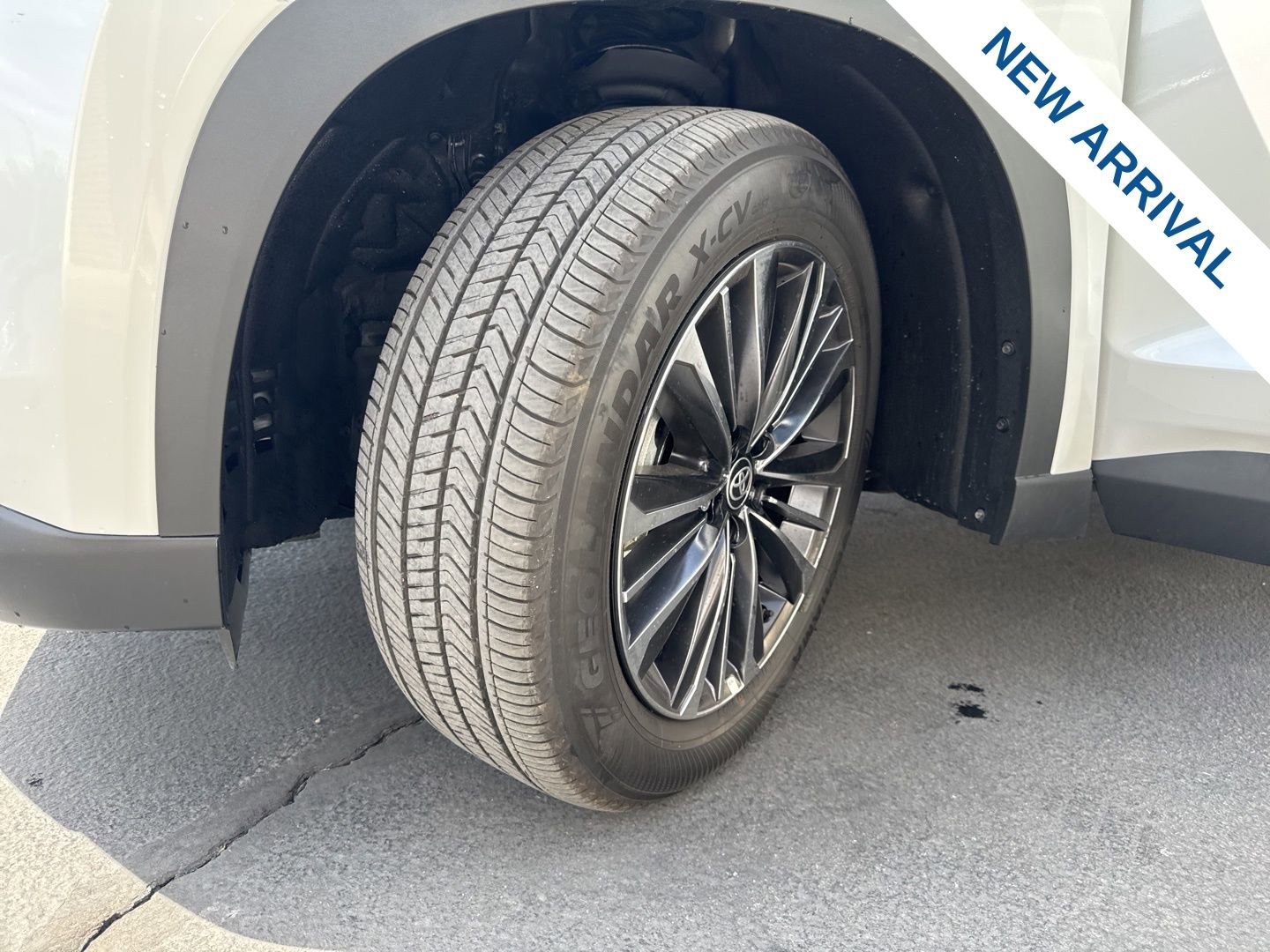 Used 2024 Toyota Grand Highlander AWD Hybrid image 32