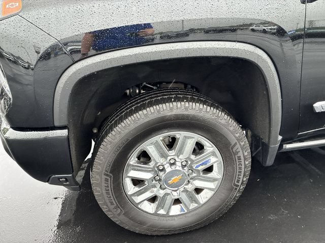 Used 2024 Chevrolet Silverado 2500 High Country AWD/4WD image 10
