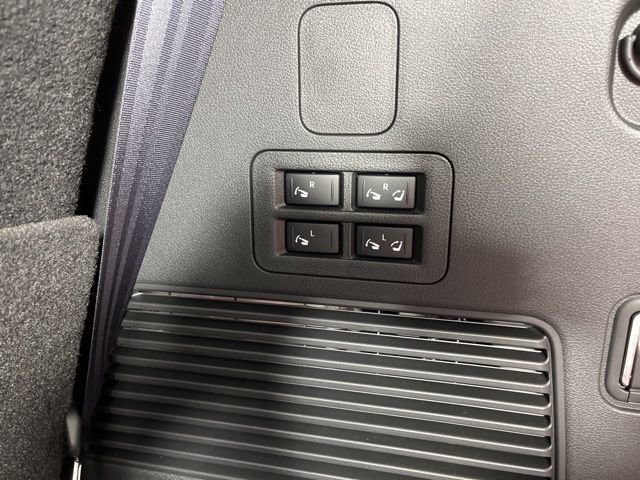 New 2026 Nissan Armada SL w/ Captain's Chari Seat Package image 52