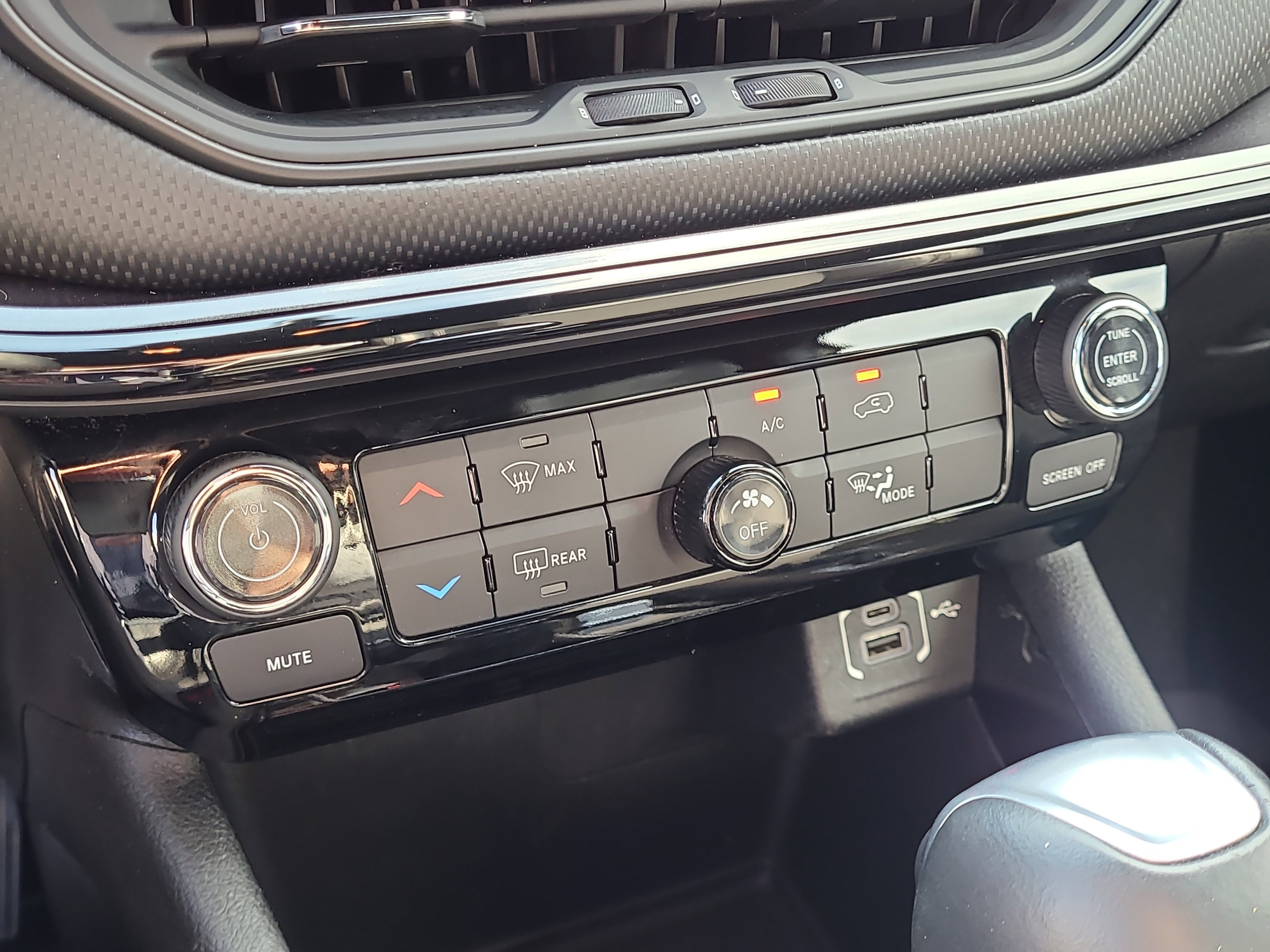 Used 2023 Jeep Compass Latitude AWD/4WD image 22