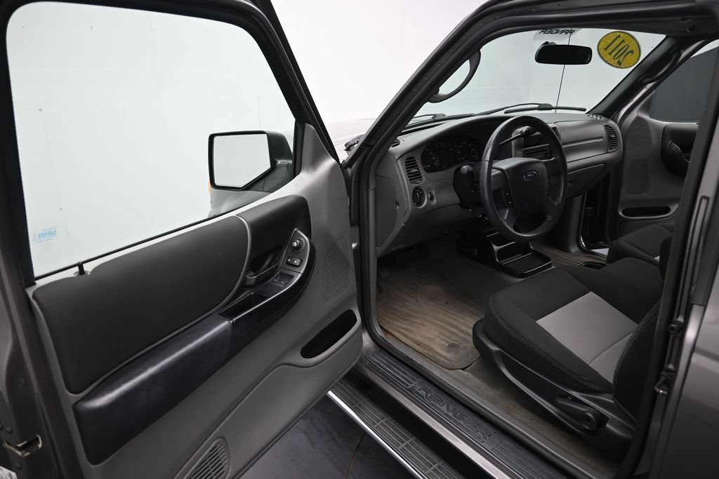 Used 2011 Ford Ranger XLT w/ Bright Trim Group RWD image 12