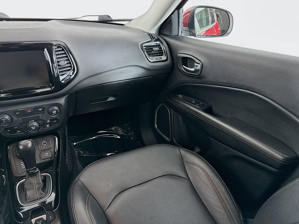 Used 2020 Jeep Compass Limited image 30