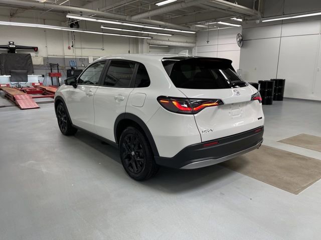 Used 2024 Honda HR-V Sport image 2
