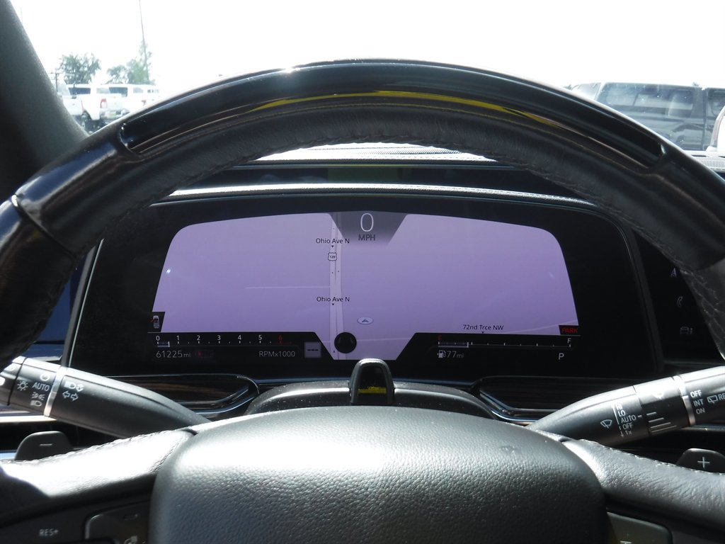 Used 2023 Cadillac Escalade ESV Premium Luxury image 20