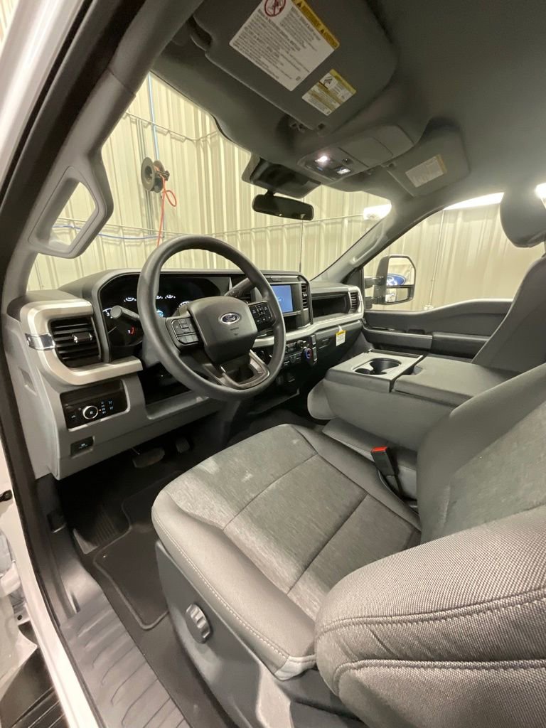 Used 2026 Ford F250 XL w/ STX Appearance Package image 9