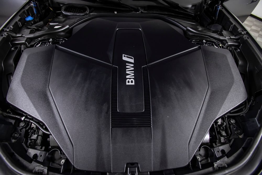 Used 2023 BMW i7 xDrive60 w/ Executive Package 2 AWD/4WD image 57