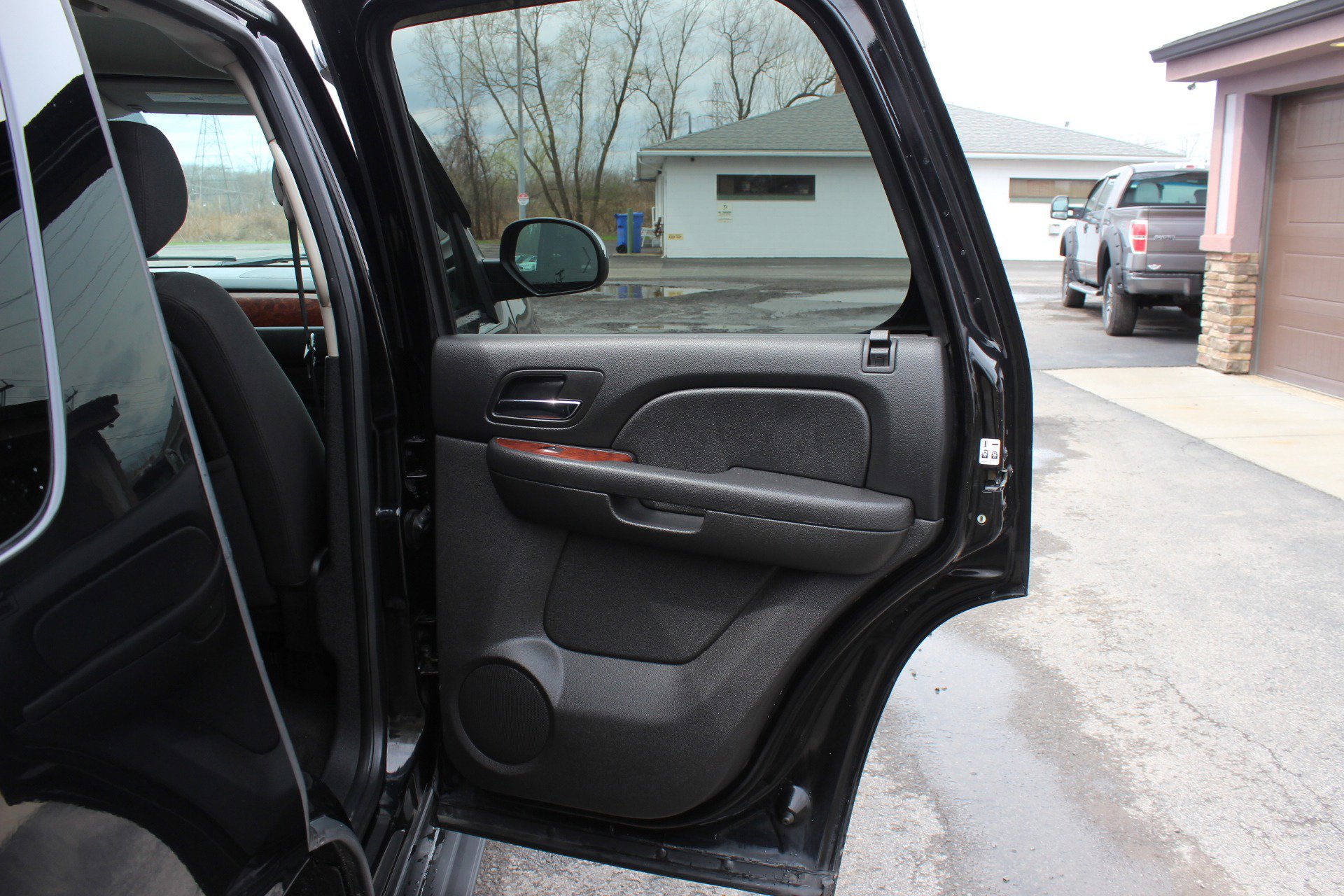 Used 2013 Chevrolet Tahoe LS w/ All-Star Edition AWD/4WD image 37