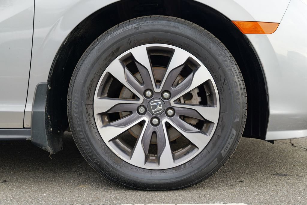 Used 2023 Honda Odyssey EX-L image 12