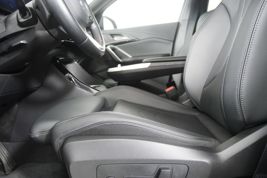 Certified 2026 BMW X2 xDrive28i AWD/4WD image 9