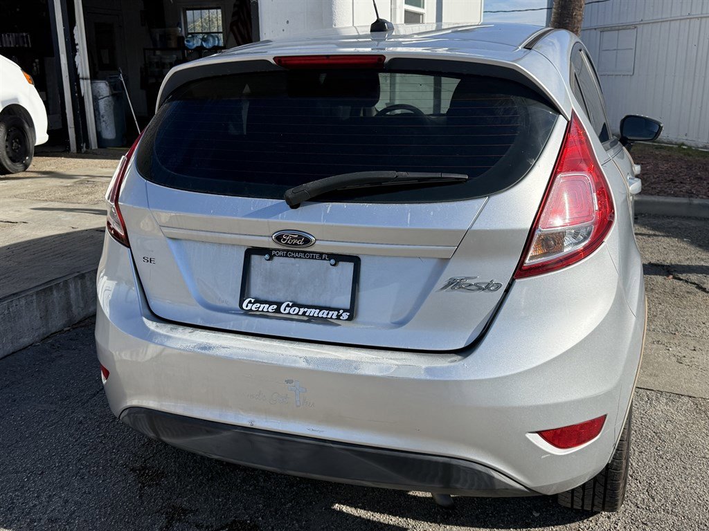 Used 2015 Ford Fiesta SE w/ Equipment Group 201A image 4