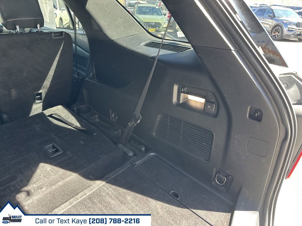 Used 2020 Ford Explorer XLT w/ Equipment Group 202A image 8