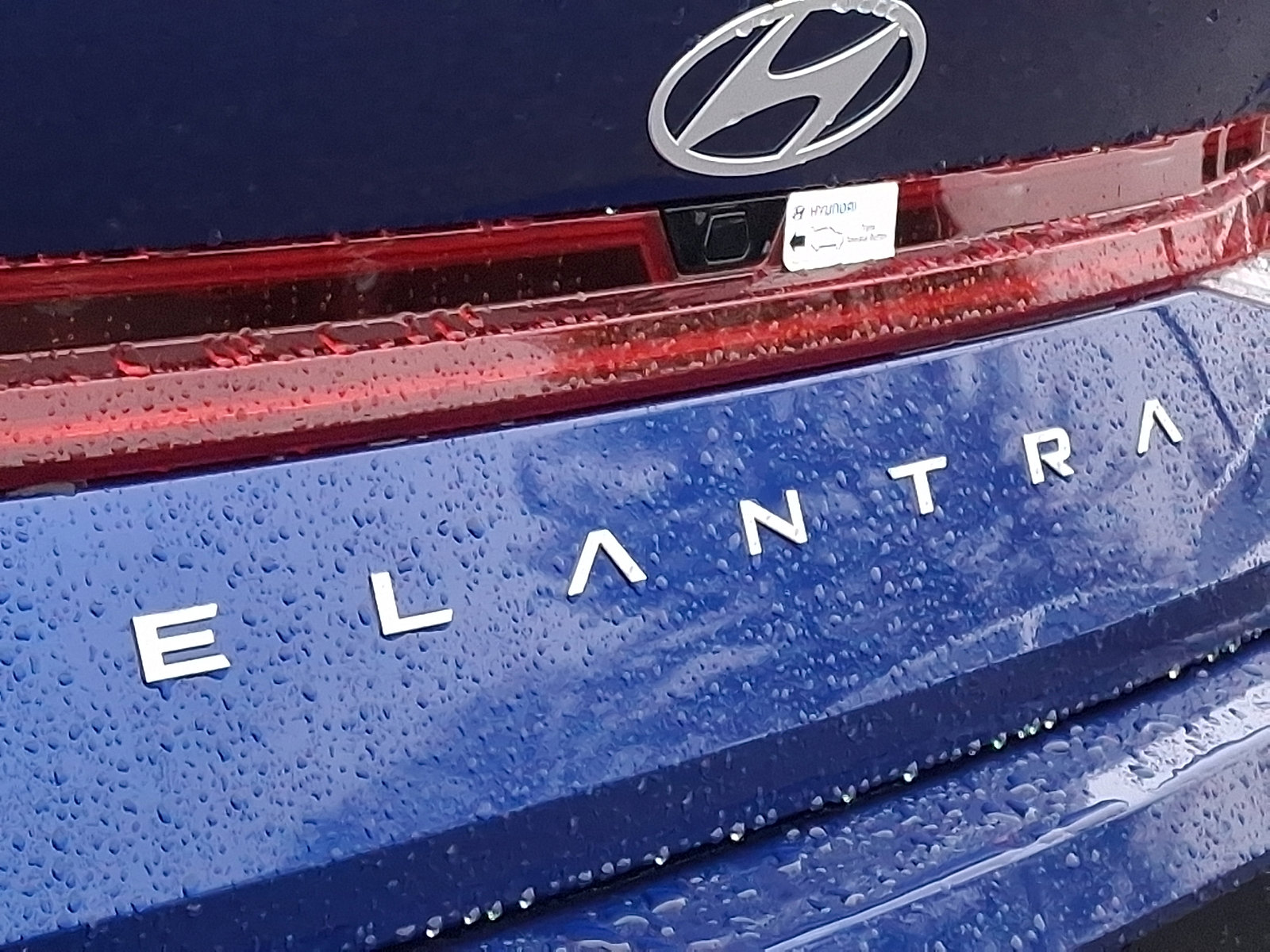 Used 2025 Hyundai Elantra SEL image 30