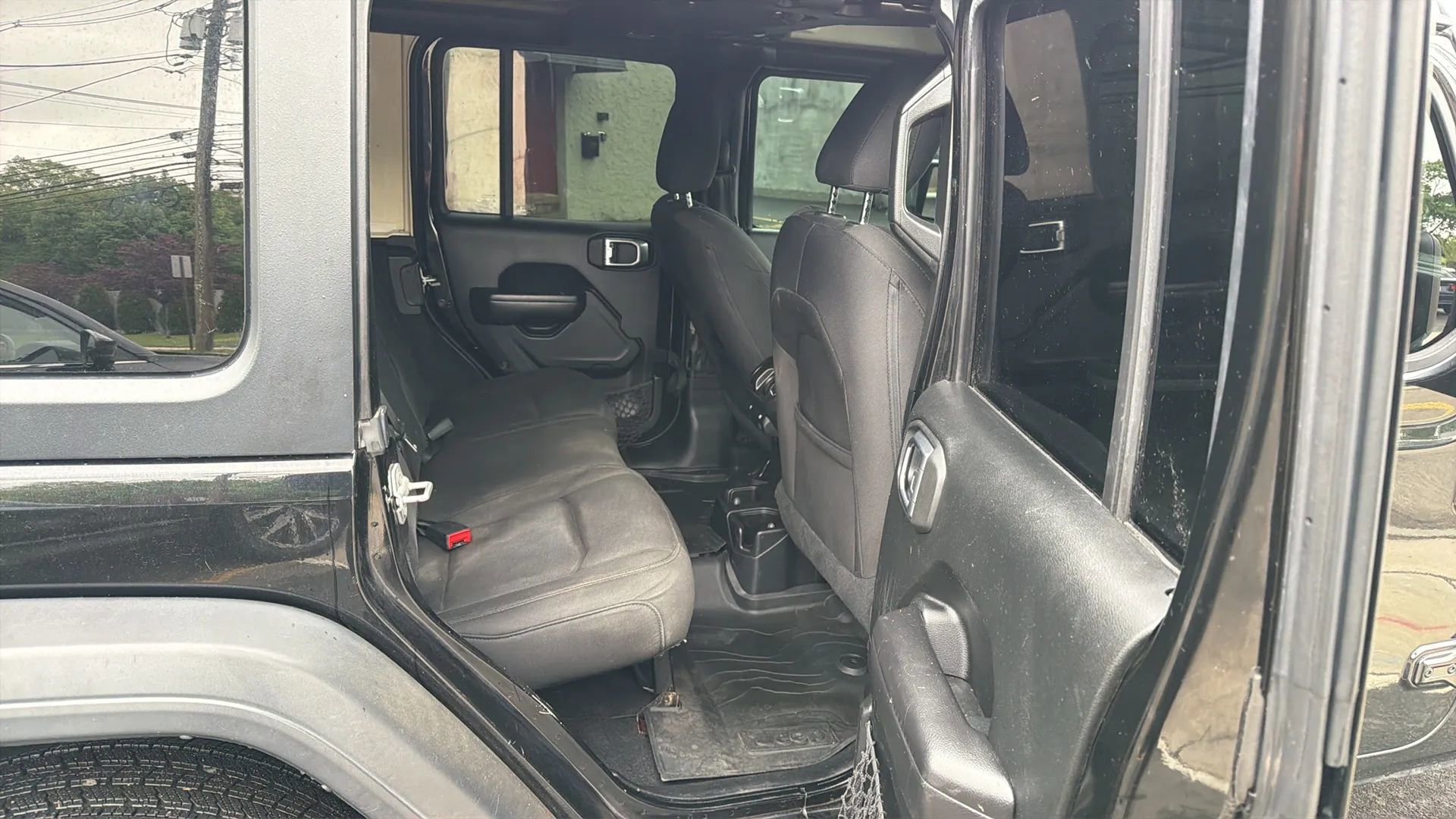 Used 2019 Jeep Wrangler Unlimited Sport S AWD/4WD image 24