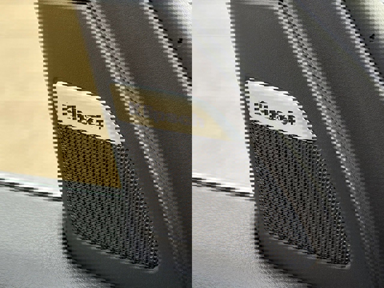 Certified 2025 Nissan Armada Platinum Reserve image 31