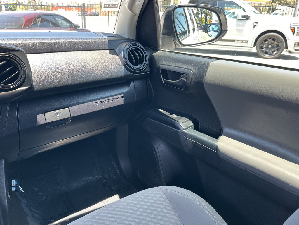 Used 2022 Toyota Tacoma SR RWD image 19