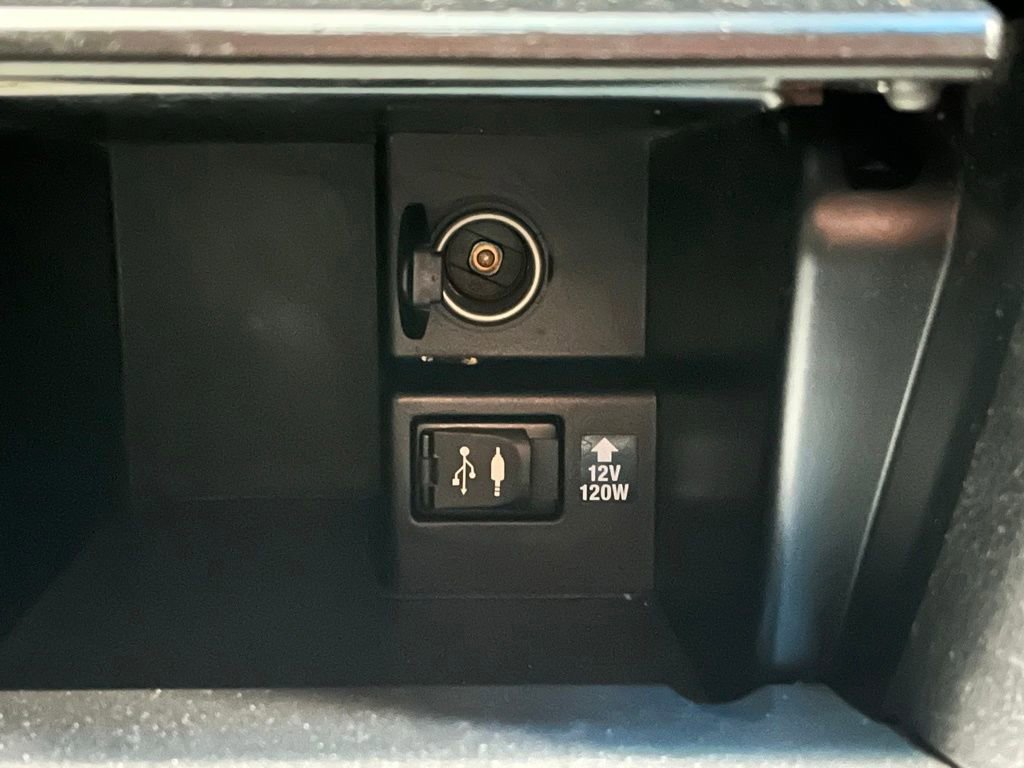 Used 2014 Toyota Camry SE image 8