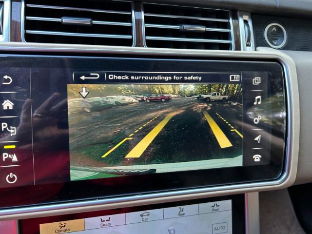 Used 2016 Land Rover Range Rover HSE image 15