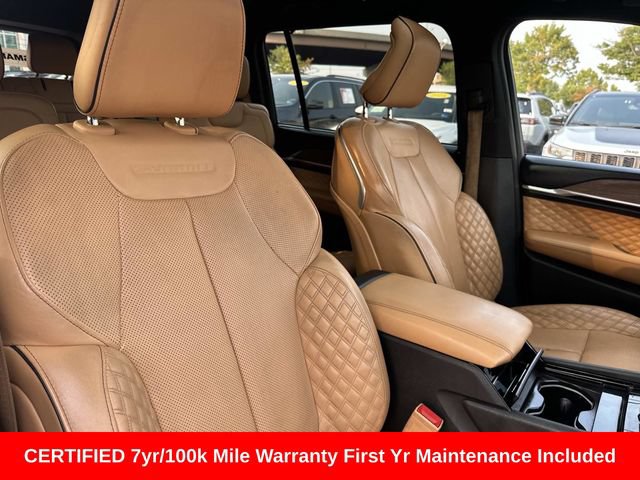 Used 2023 Jeep Grand Cherokee L Summit w/ Advanced Protech Group IV AWD/4WD image 12
