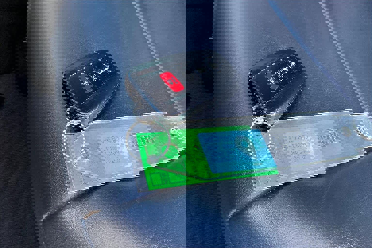 Used 2021 Toyota RAV4 XLE Premium w/ Carpet Mat Package (TMS) image 19