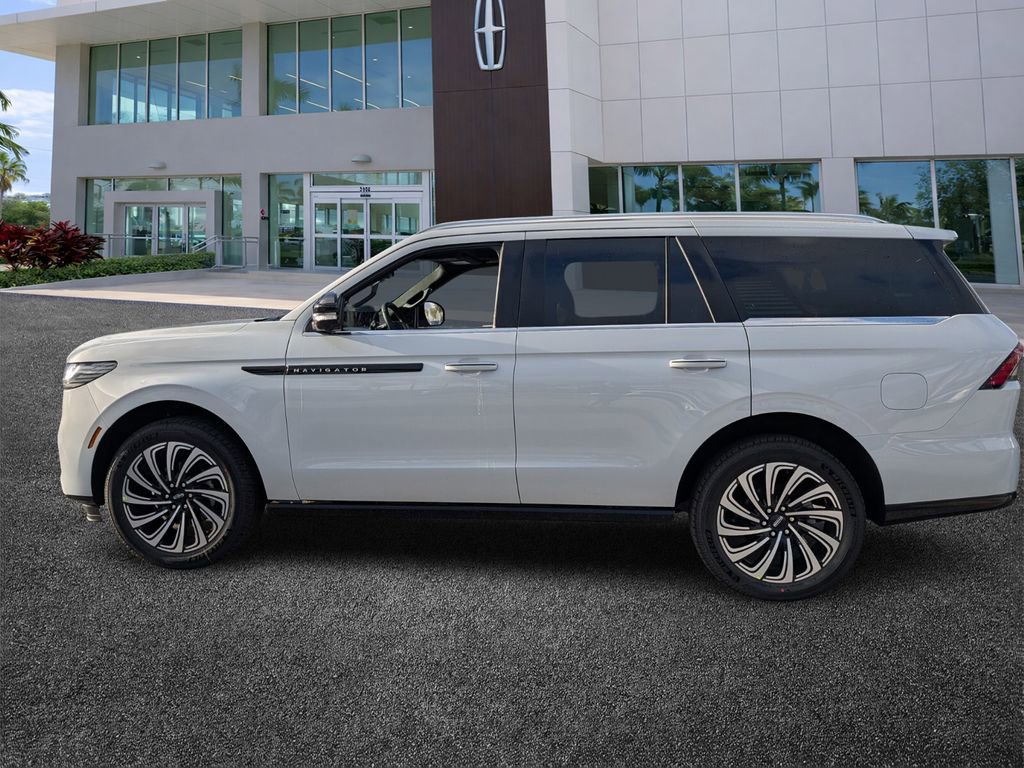 New 2026 Lincoln Navigator Black Label image 4