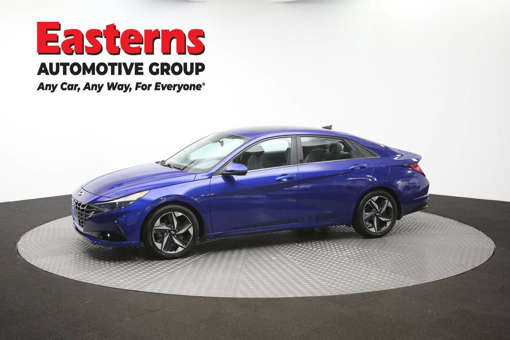 Used 2022 Hyundai Elantra SEL w/ Convenience + Premium Package FWD image 59