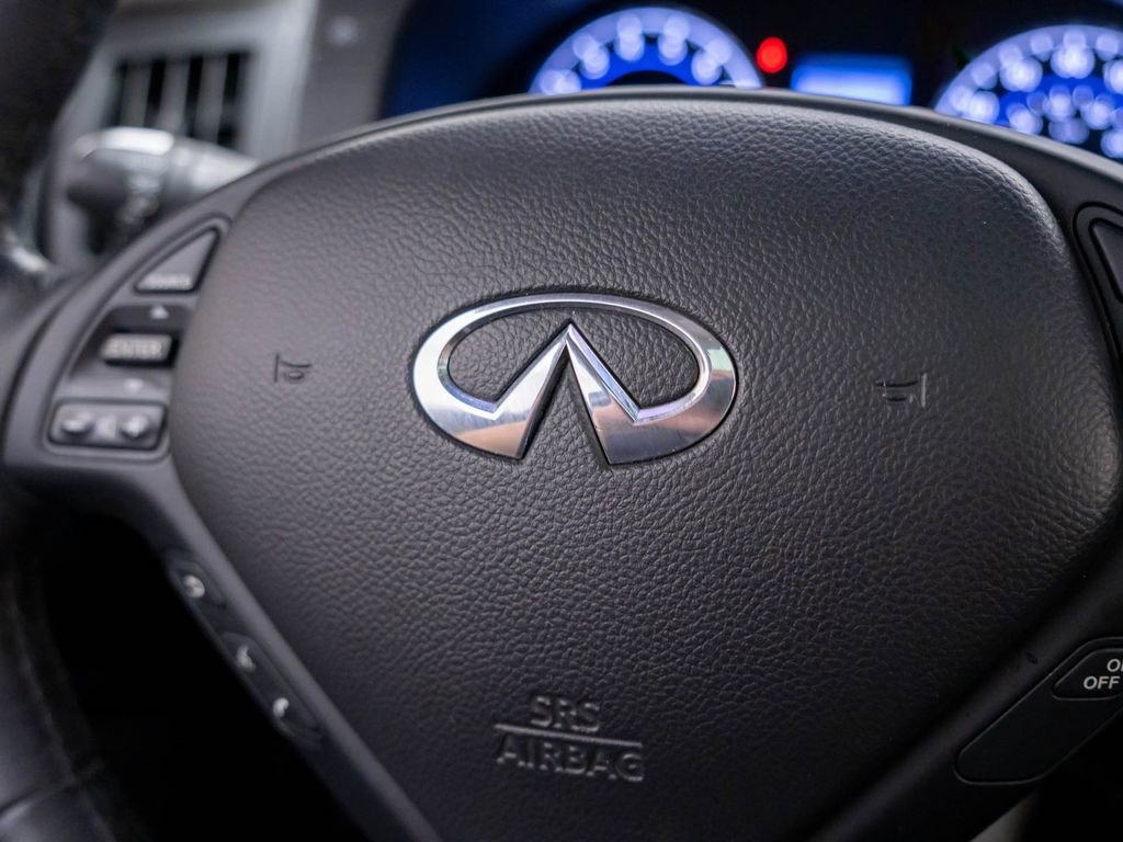 Used 2015 INFINITI Q60 AWD Coupe w/ Premium Package image 27