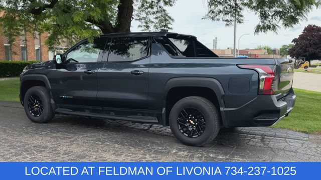 Certified 2025 Chevrolet Silverado EV LT AWD/4WD image 6