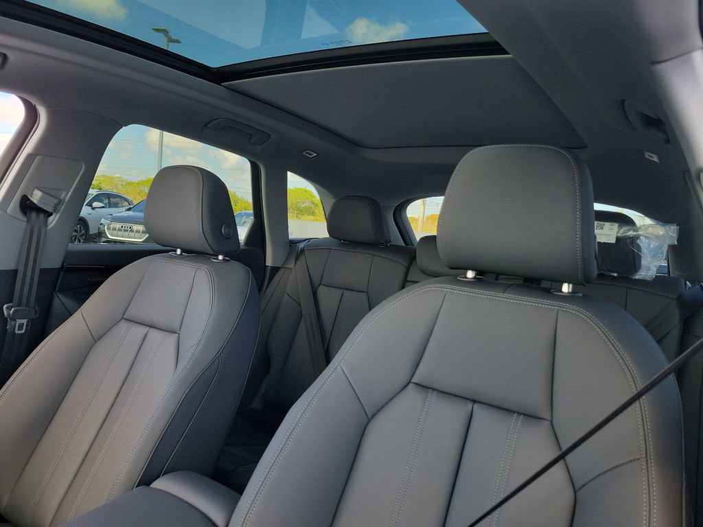 New 2025 Audi Q5 Premium Plus image 15