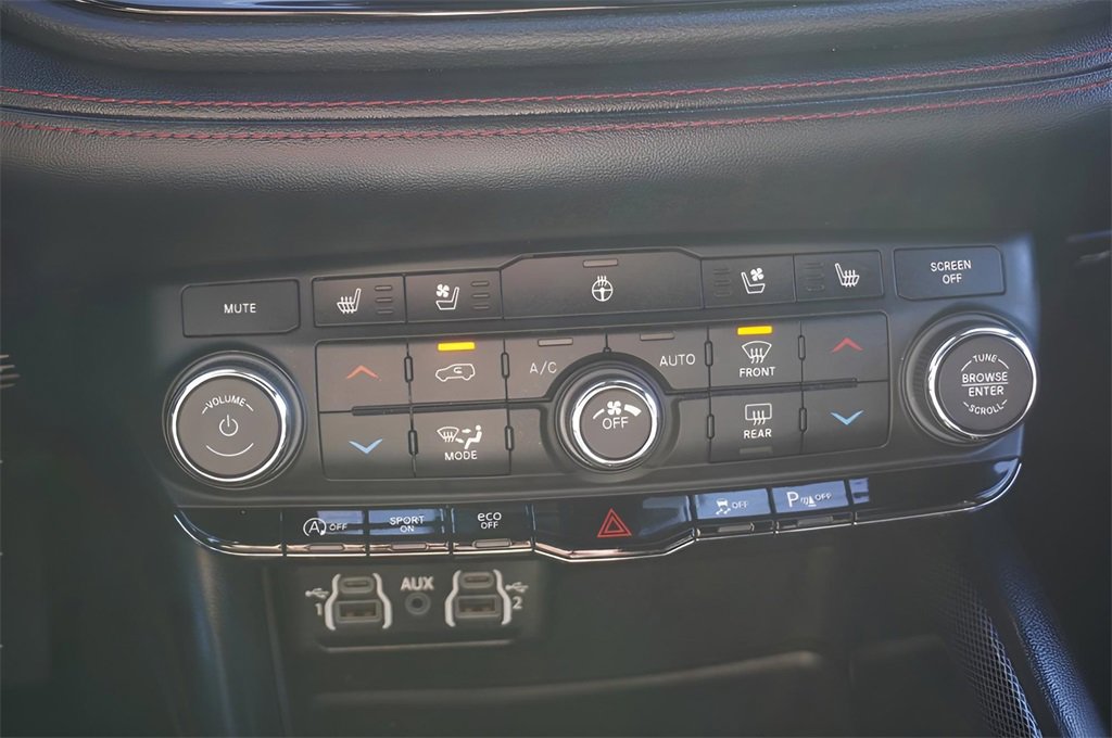 Used 2023 Dodge Durango GT image 30