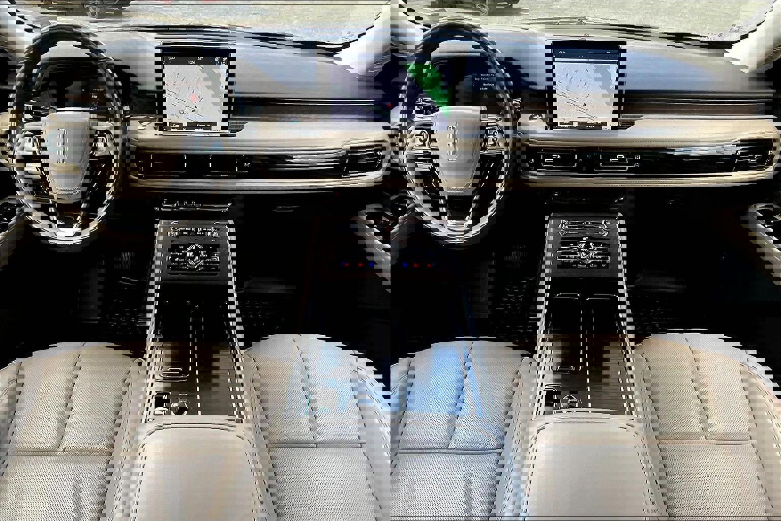 Used 2023 Lincoln Aviator Reserve w/ Equipment Group 201A image 15