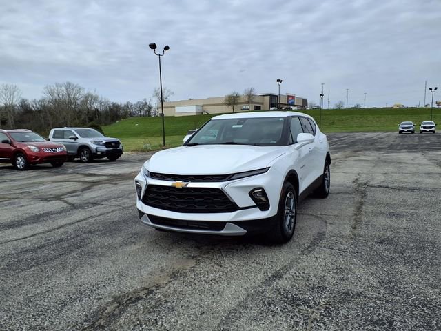 Used 2025 Chevrolet Blazer LT AWD/4WD image 37