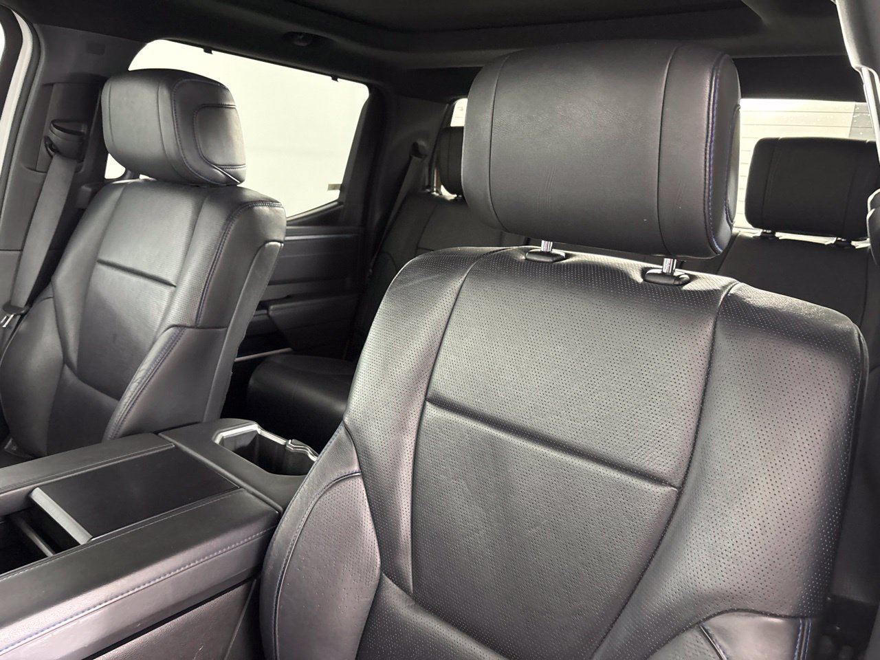 Used 2023 Toyota Tundra Platinum w/ Advanced Package AWD/4WD image 11