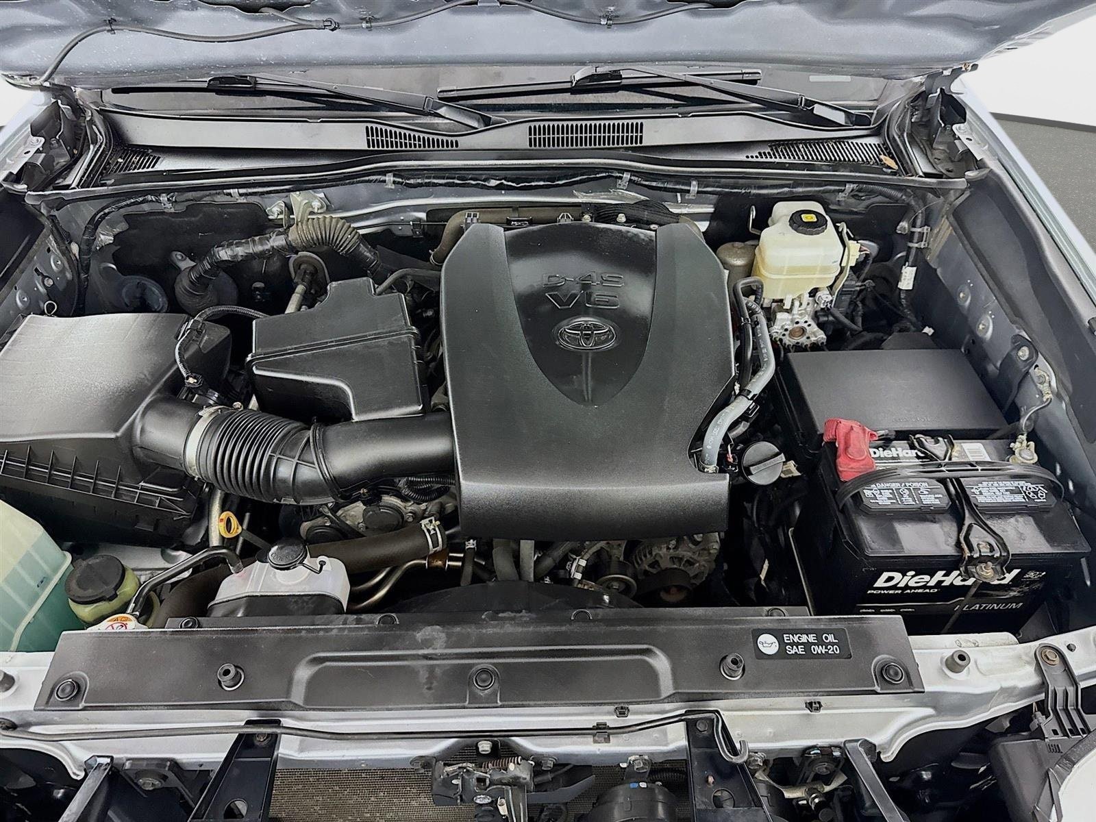 Used 2019 Toyota Tacoma TRD Off-Road w/ Technology Package AWD/4WD image 27