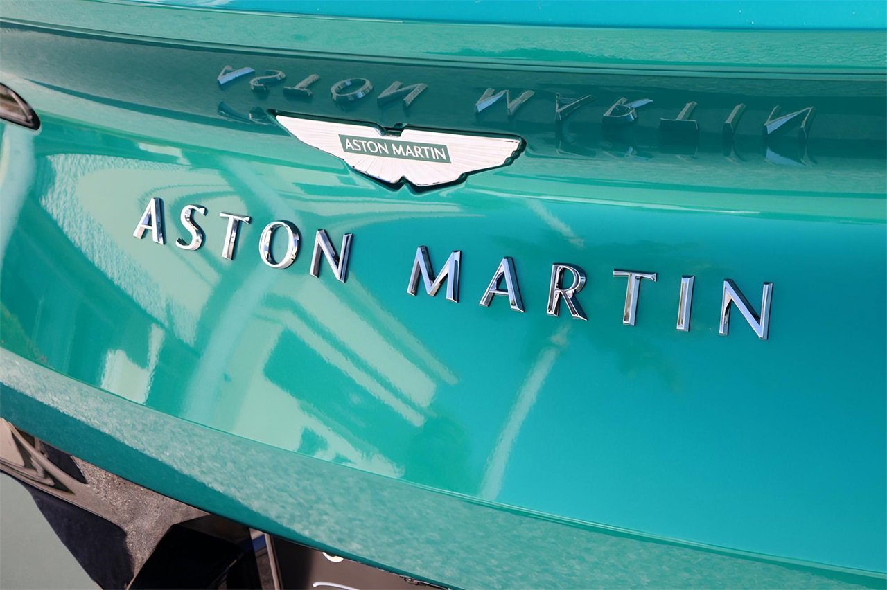 Used 2025 Aston Martin DB12 Coupe image 9