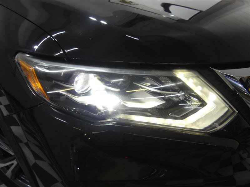 Used 2017 Nissan Rogue SL w/ SL HEV Premium Package image 15