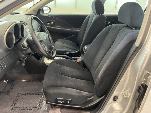 Used 2003 Nissan Altima 3.5 SE FWD image 9