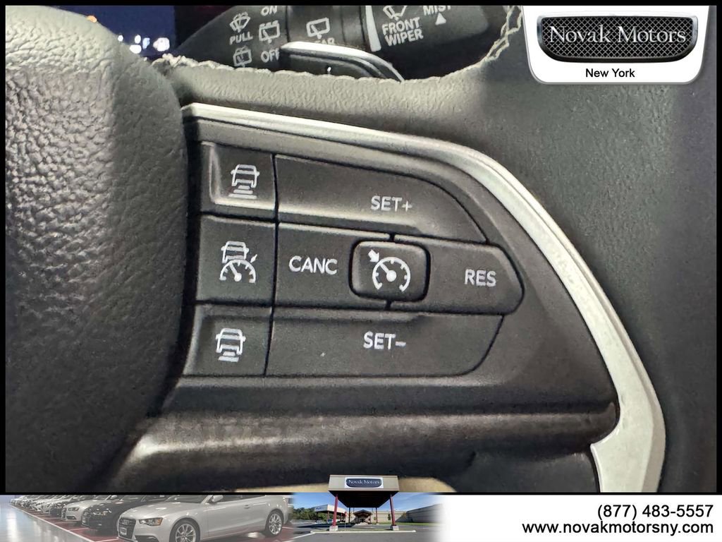 Used 2023 Jeep Grand Cherokee Limited image 18