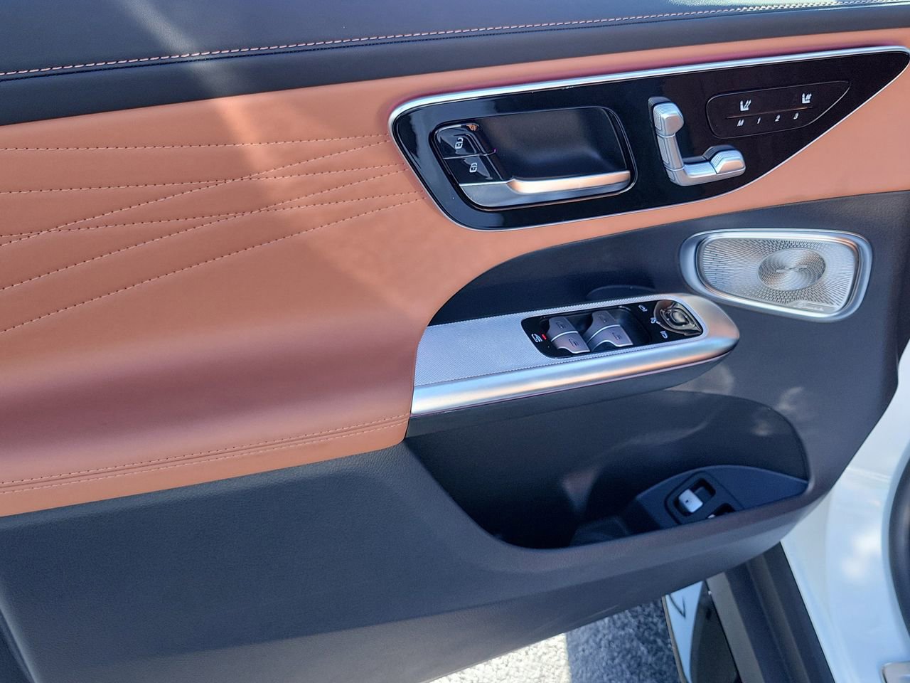 New 2025 Mercedes-Benz GLC 63 AMG S image 18